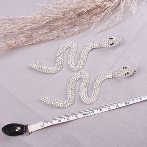 Жіночі масивні сережки "Змія", С11236
