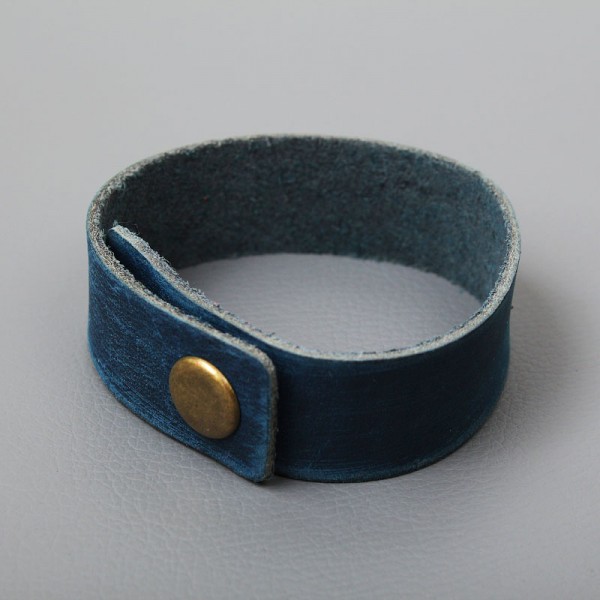 Кожаный браслет широкий, синий, С13081
