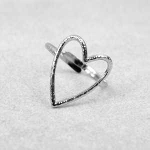 Женское кольцо "Сердце", С13305