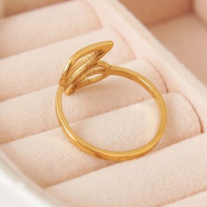 Женское кольцо "Листья", золотистое, C15020