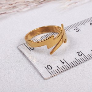 Женское кольцо "Молния", золотистое, C15022