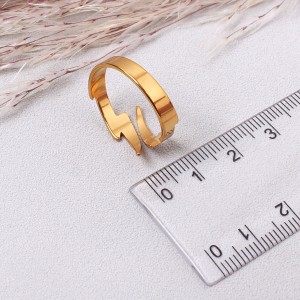Женское кольцо "Молния", золотистое, C15022
