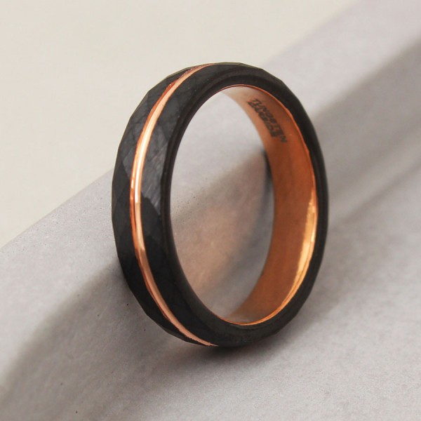 Кольцо из карбида вольфрама "Золотая полоса", 4 мм, C15091