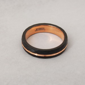 Кольцо из карбида вольфрама "Золотая полоса", 4 мм, C15091