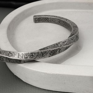 Чоловічий браслет із сталі "Руни вікінгів", С15626