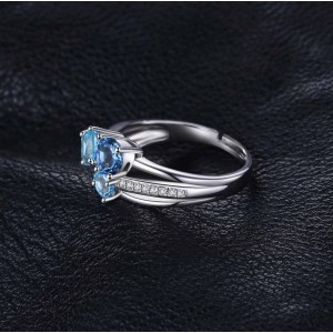 Кольцо с голубым топазом и цирконием , С2280