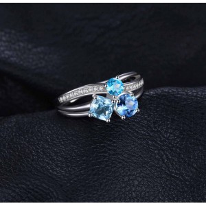 Кольцо с голубым топазом и цирконием , С2280