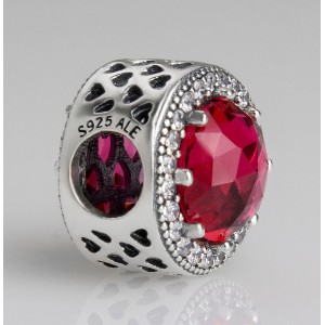 Шарм "Красные сияющие сердца", С3458