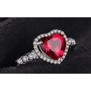 Кольцо "Сердце" с красным рубином , С4244