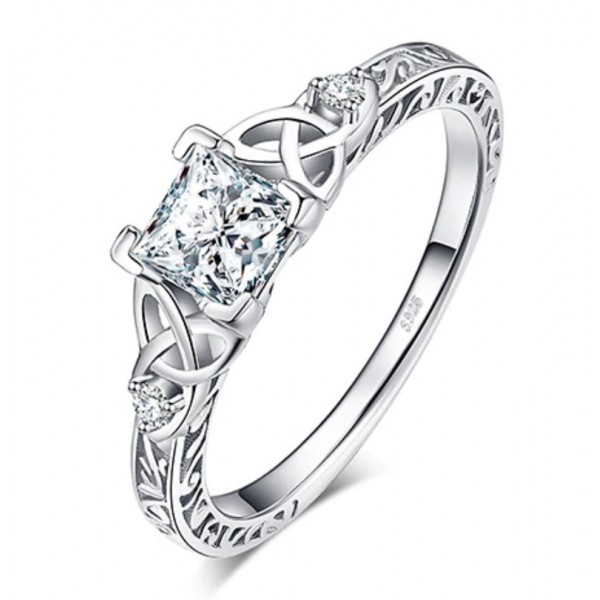 Серебряное кольцо с цирконием, С5086