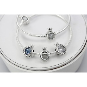 Шарм "Буква О з короною", С5176