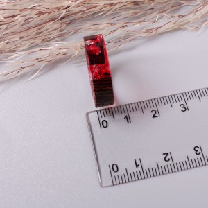 Кольцо из древесной смолы, красное, С5712