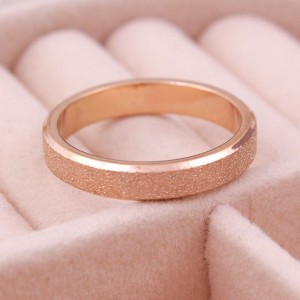 Женское кольцо матовое, золотистое, С6344