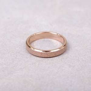 Женское кольцо матовое, золотистое, С6344