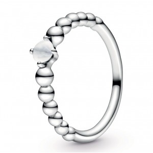 Серебряное кольцо "Белый камень" , С6547