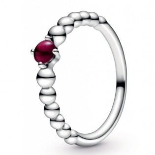 Серебряное кольцо "Красный камень" 