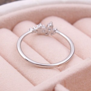 Женское кольцо "Сияние", С7081