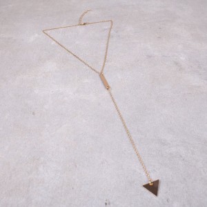 Ланцюжок чокер з кулоном "Трикутник", С7770