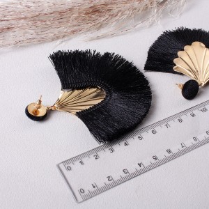 Сережки женские кисточки, черные, С7919