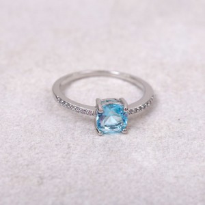 Женское кольцо с камнем, голубое, С8529