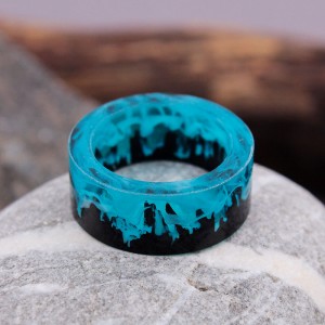 Кольцо из древесной смолы, голубое, С8991