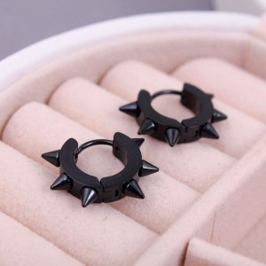 Сережки кольца "Шипы", черные, С9147