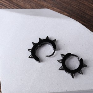 Сережки кольца "Шипы", черные, С9147