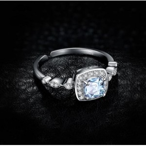 Серебряное кольцо з топазом, С9423
