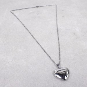 Медальон в форме сердца "Сильная девушка", С9849