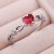 Женское кольцо с камнем "Сердце", красное