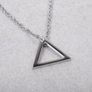 Кулон "Треугольник" из стали, С10251