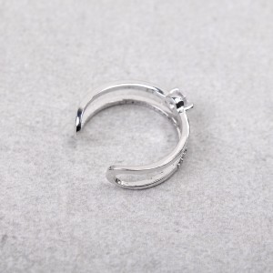 Женское кольцо с камнями, С10502