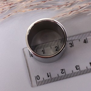Кольцо широкое, массивное, серебристое, С10590