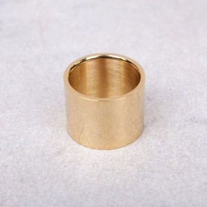 Кольцо широкое, массивное, золотистое, С10592