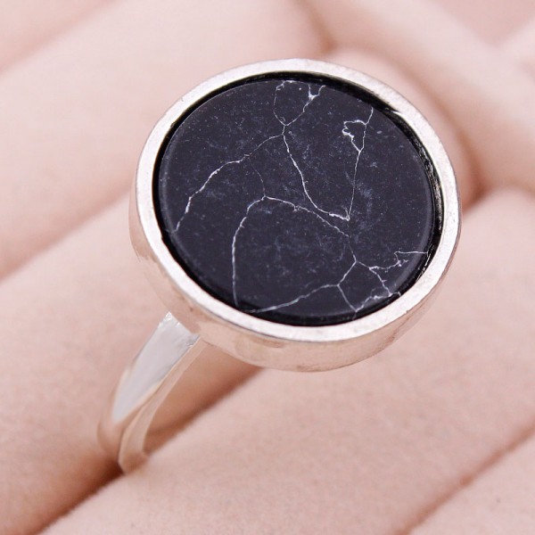 Женское кольцо "Черная печатка", С10919